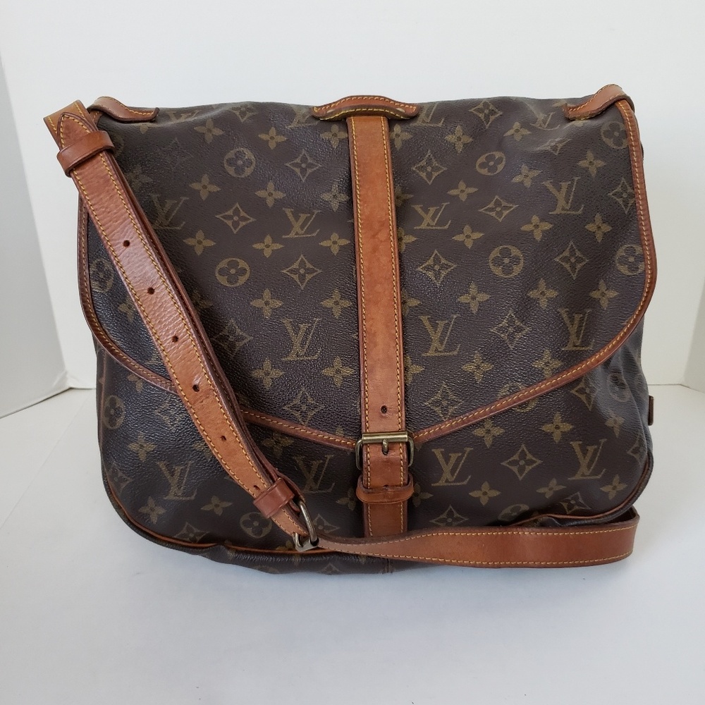 Louis Vuitton Saumur 35